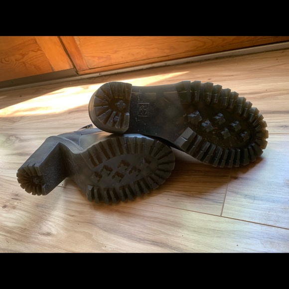 Hurston Chelsea leather Doc Marten booties size 38 - Picture 9 of 10